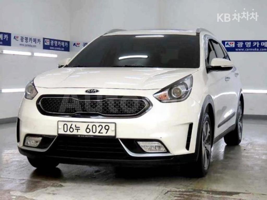 KNACB81CGHA077584 2017 KIA NIRO 1.6 PRESTIGE-0