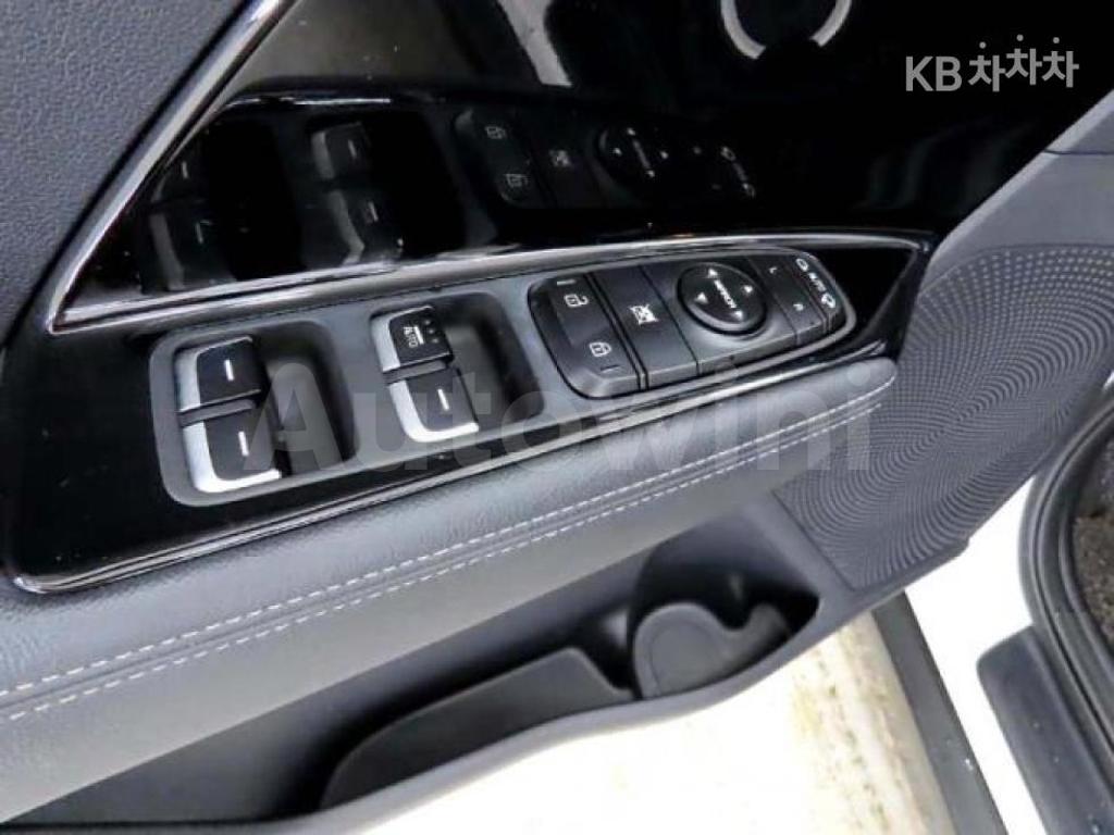 2017 KIA NIRO 1.6 PRESTIGE - 7