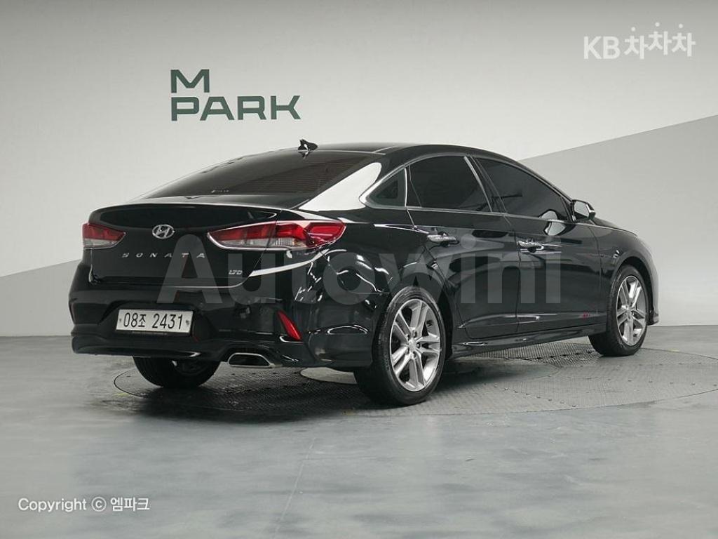 KMHE341AGJA354561 2018 HYUNDAI SONATA RISE 1.7 DIESEL MORDERN-3
