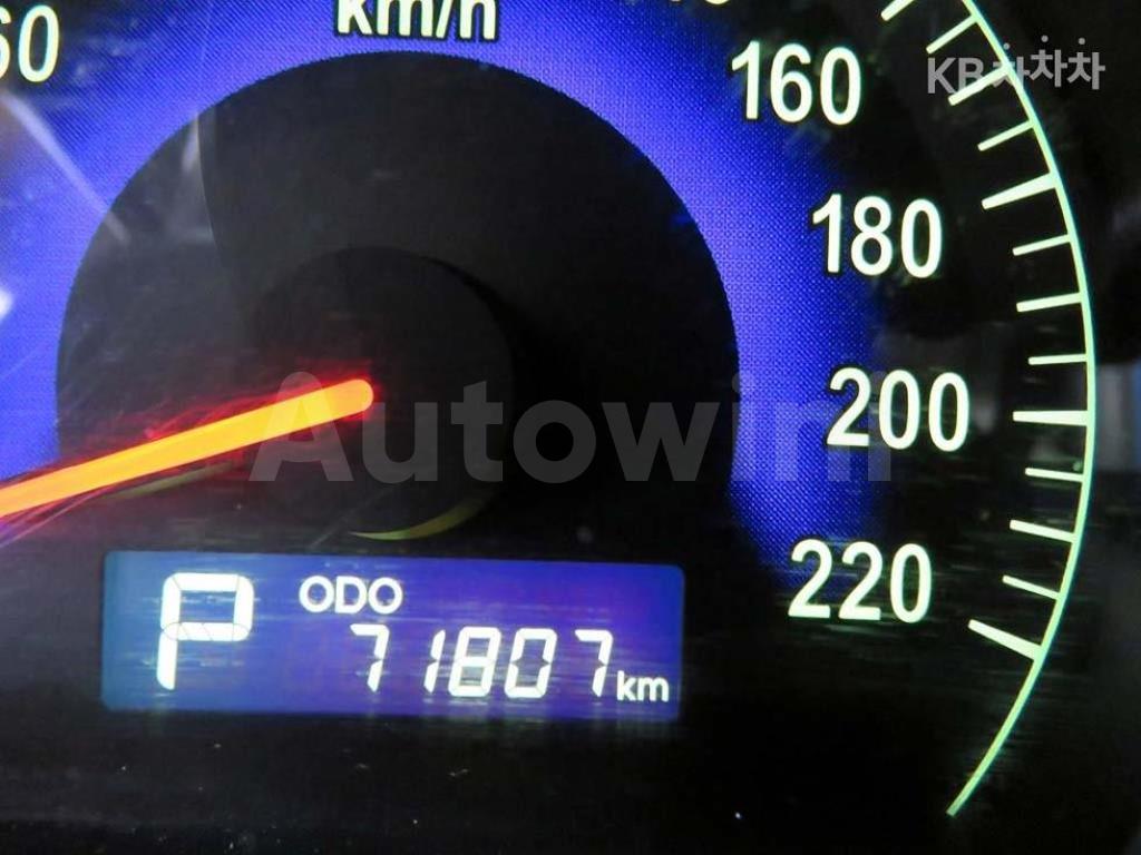 2011 KIA CARNIVAL R SEDONA GRANDCARNIVAL GLX BASIC - 7