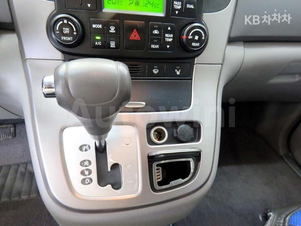 2011 KIA CARNIVAL R SEDONA GRANDCARNIVAL GLX BASIC - 9