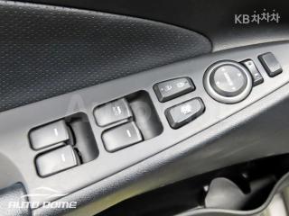 2011 HYUNDAI YF SONATA Y20 PREMIER ADVANCED - 16