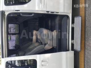2014 HYUNDAI GRAND STAREX H-1 12 SEATS WAGON CVX 4WD LUXURY - 3
