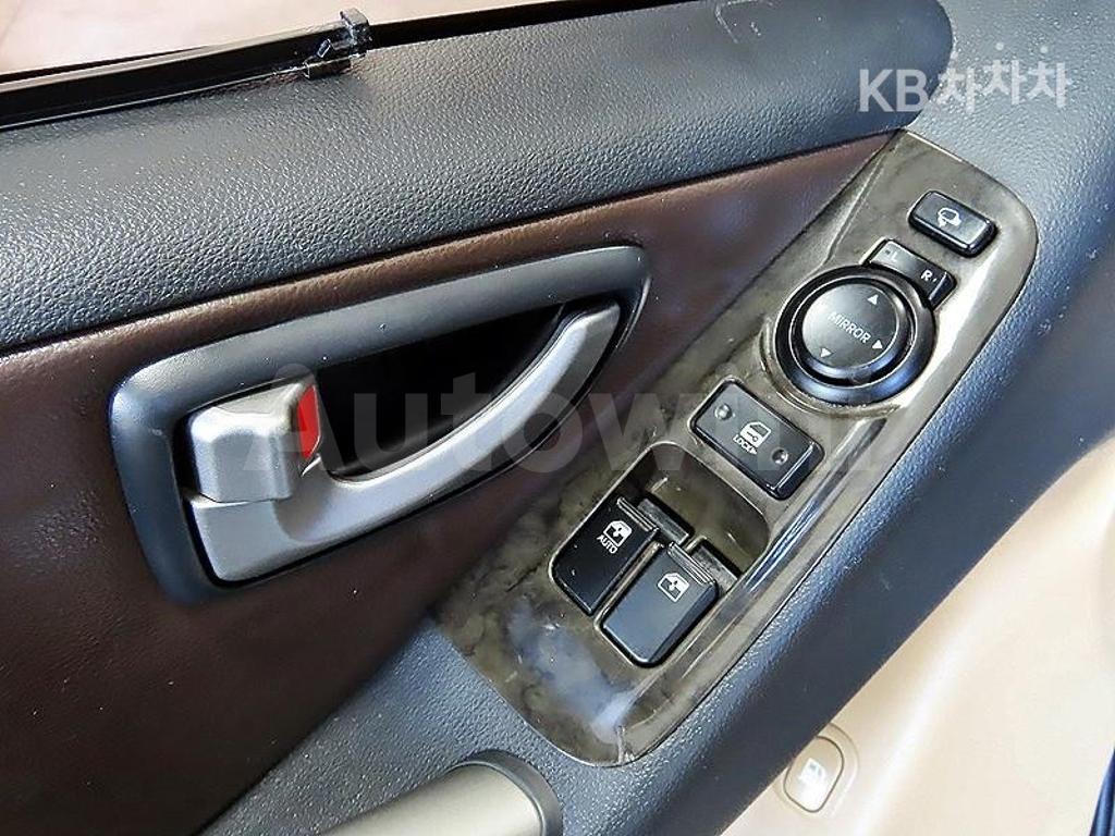 2014 HYUNDAI GRAND STAREX H-1 11 SEATS LIMOUSINE VIP PACKAGE - 10