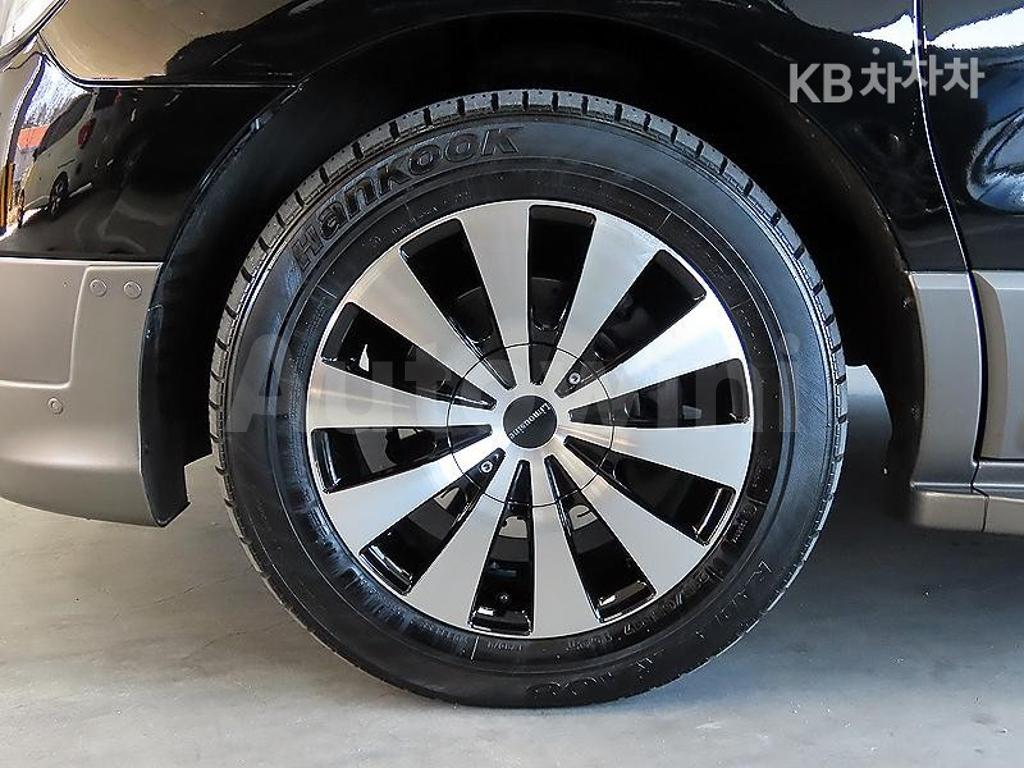 2014 HYUNDAI GRAND STAREX H-1 11 SEATS LIMOUSINE VIP PACKAGE - 20