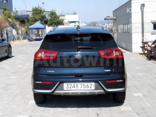KNACC81CGHA059107 2017 KIA NIRO 1.6 NOBLESSE-2