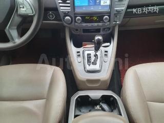 2016 SSANGYONG KORANDO TURISMO 9 SEATS 4WD OUTDOOR EDITION - 13