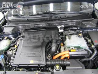 KNACA81CGHA065650 2017 KIA NIRO 1.6 LUXURY-5