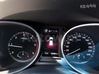 KMHSN81XBJU265574 2018 HYUNDAI  MAXCRUZ DIESEL(E-VGT)R2.2 2WD EXCLUSIVE 6 SEATS-4