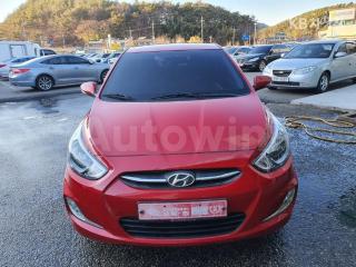KMHCT41BEHU135353 2017 HYUNDAI ACCENT  1.4 VVT MORDERN-0