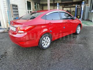 KMHCT41BEHU135353 2017 HYUNDAI ACCENT  1.4 VVT MORDERN-5