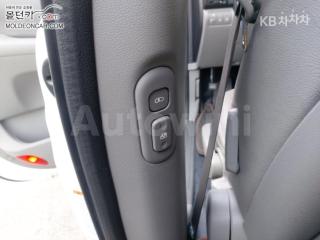 2012 KIA CARNIVAL R SEDONA 뉴CARNIVAL GLX LUXURY - 11