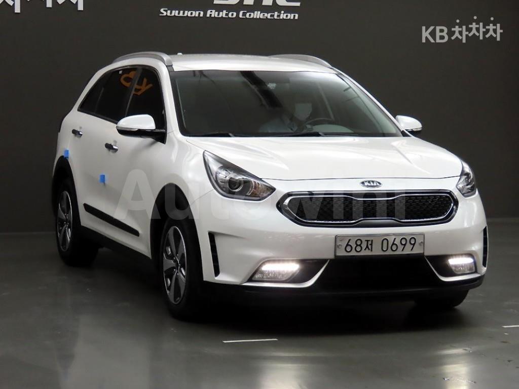 KNACC81CGHA017255 2017 KIA NIRO 1.6 NOBLESSE-2