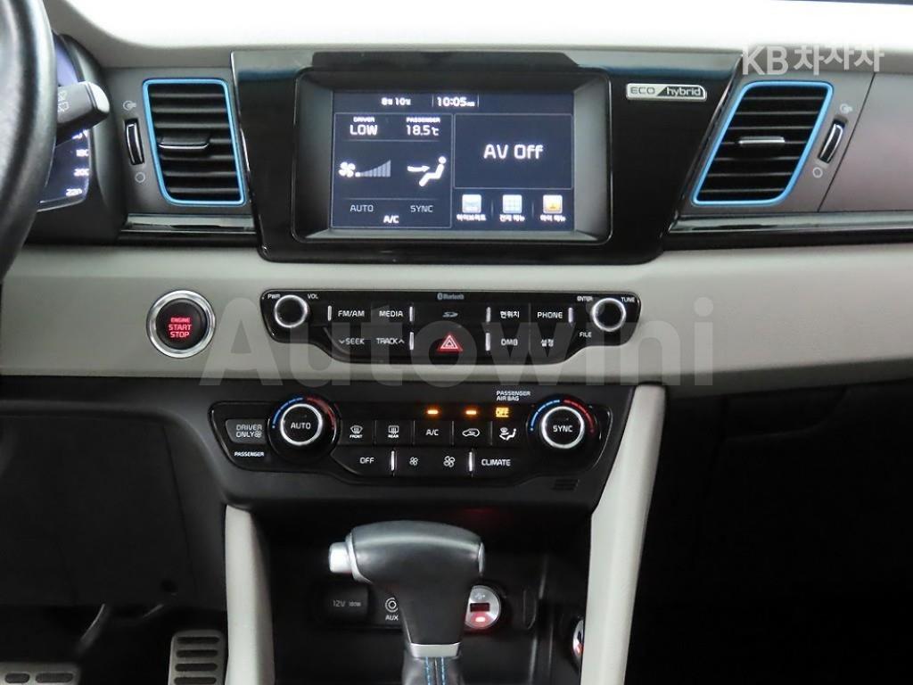 2017 KIA NIRO 1.6 NOBLESSE - 10