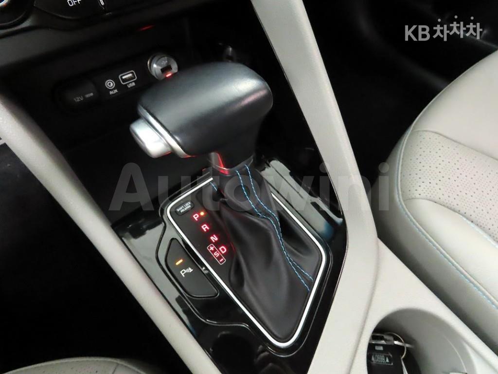 2017 KIA NIRO 1.6 NOBLESSE - 11