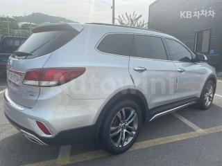 KMHSR81XDHU184902 2017 HYUNDAI  MAXCRUZ DIESEL(E-VGT)R2.2 4WD 파이니스트 EDITION 7 SEATS-3