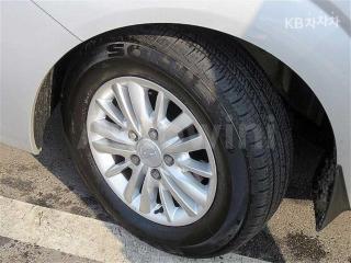 2014 SSANGYONG KORANDO TURISMO 4WD LT 11 SEATS - 17