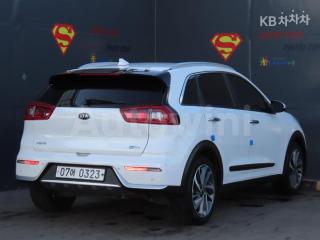 KNACC81CGHA027963 2017 KIA NIRO 1.6 NOBLESSE-3