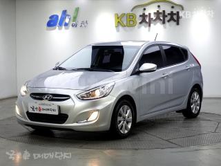 KMHCT51BEHU320139 2017 HYUNDAI ACCENT  WIT 1.4 VVT MORDERN SPECIAL-0