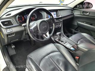 2016 KIA K5 2ND GEN OPTIMA 1.7 DIESEL MX LUXURY - 11