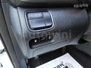 2018 KIA K5 2ND GEN OPTIMA 1.7 DIESEL MX PRESTIGE - 11