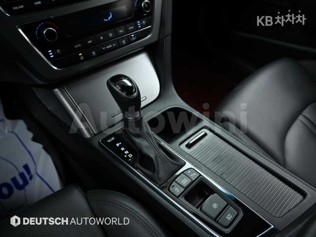 2016 HYUNDAI LF SONATA 1.7 DIESEL SMART - 9