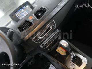 2011 RENAULT SAMSUNG  SM3 RE BASIC - 9