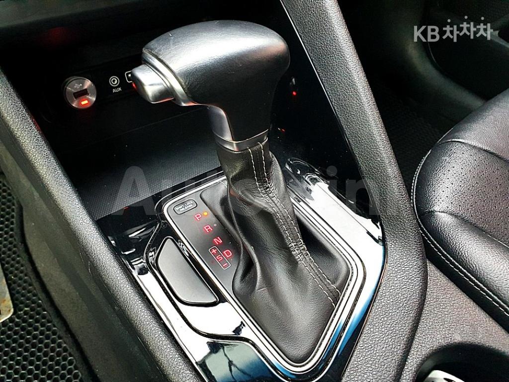2017 KIA NIRO 1.6 PRESTIGE - 14