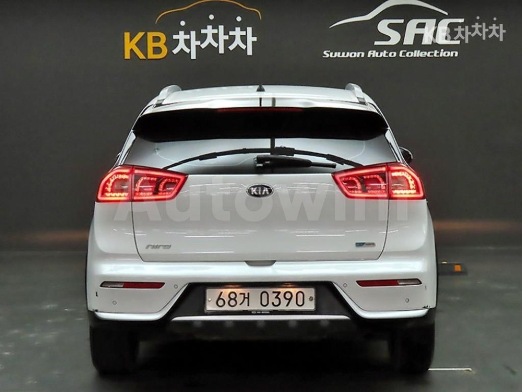 KNACB81CGHA020384 2017 KIA NIRO 1.6 PRESTIGE-3