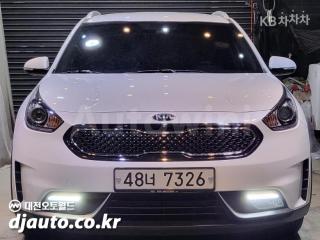 KNACB81CGHA077648 2017 KIA NIRO 1.6 PHEV PRESTIGE-0