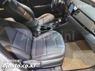 2017 KIA NIRO 1.6 PHEV PRESTIGE - 11