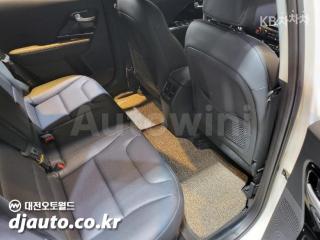 2017 KIA NIRO 1.6 PHEV PRESTIGE - 12