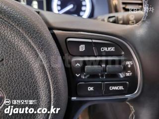 2017 KIA NIRO 1.6 PHEV PRESTIGE - 18