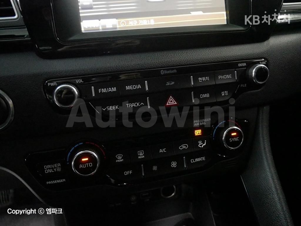2016 KIA NIRO 1.6 PRESTIGE - 14