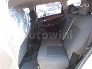 KLAYA75ADHK619730 2017 GM DAEWOO (CHEVROLET) ORLANDO LPG LT PREMIUM-5