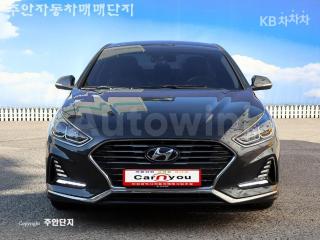KMHE241AGJA357592 2018 HYUNDAI SONATA RISE 1.7 DIESEL SMART-0