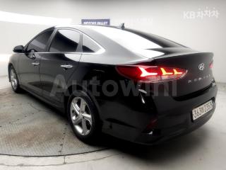 KMHE241AGJA368091 2018 HYUNDAI SONATA RISE 1.7 DIESEL SMART-2