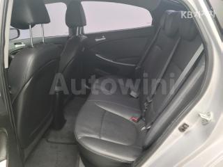 KMHCT41BEHU274529 2017 HYUNDAI ACCENT  1.4 VVT MORDERN-3