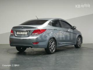 KMHCU41BEKU463152 2019 HYUNDAI ACCENT  1.4 VVT PREMIUM-3
