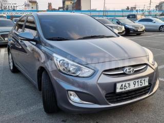 KMHCT41BEHU275640 2017 HYUNDAI ACCENT  1.4 VVT MORDERN-2