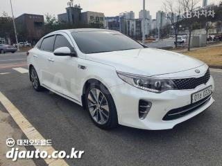 2016 KIA K5 2ND GEN OPTIMA 1.7 DIESEL SX NOBLESSE - 16