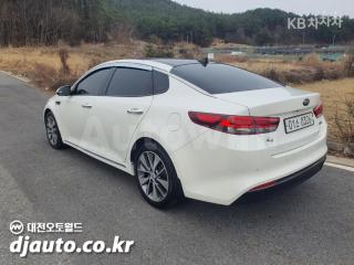 2016 KIA K5 2ND GEN OPTIMA 1.7 DIESEL SX NOBLESSE - 17