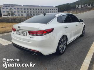 2016 KIA K5 2ND GEN OPTIMA 1.7 DIESEL SX NOBLESSE - 18