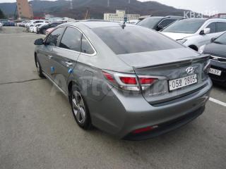 KMHE3413BHA064167 2017 HYUNDAI LF SONATA HYBRID 2.0 HEV MORDERN-2