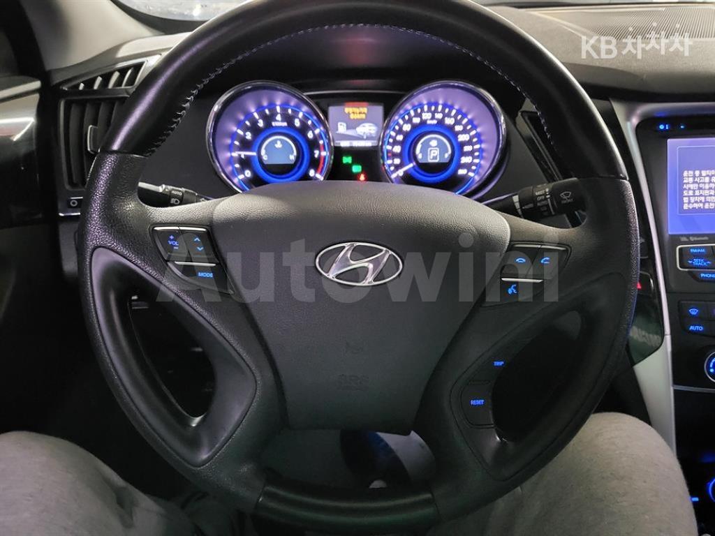 2011 HYUNDAI YF SONATA F24 GDI LUXURY - 9