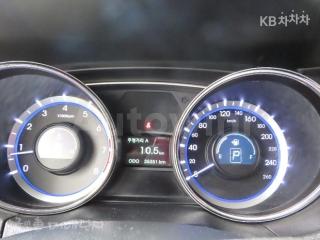 2011 HYUNDAI YF SONATA LPI LUXURY(장애인용) - 7