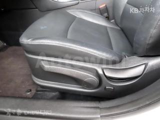 2011 HYUNDAI YF SONATA LPI LUXURY(장애인용) - 18