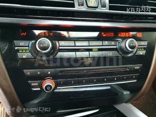 2018 BMW  X5 3.0D F15 (14년~) - 11