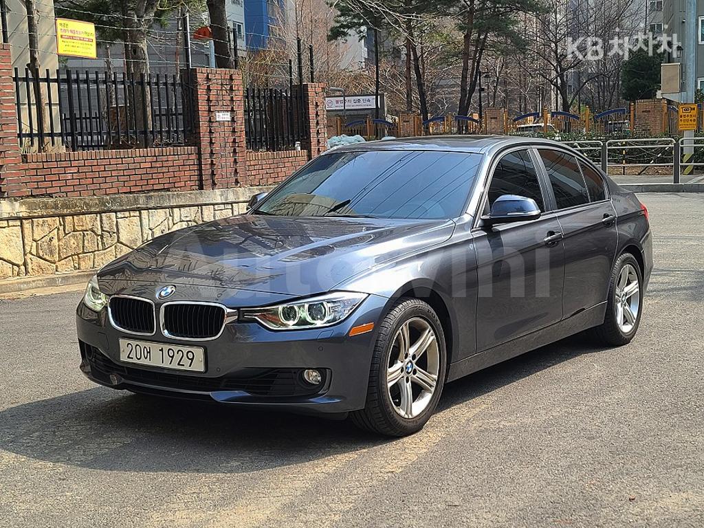 WBA3B1109DF385425 2013 BMW 3 SERIES 320I SEDAN F30(13~)-1