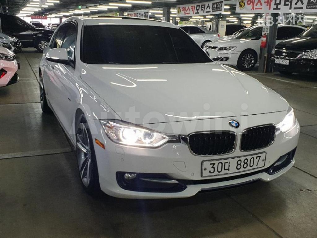 WBA3D3100CF248524 2012 BMW 3 SERIES 320D F30(12~)-1